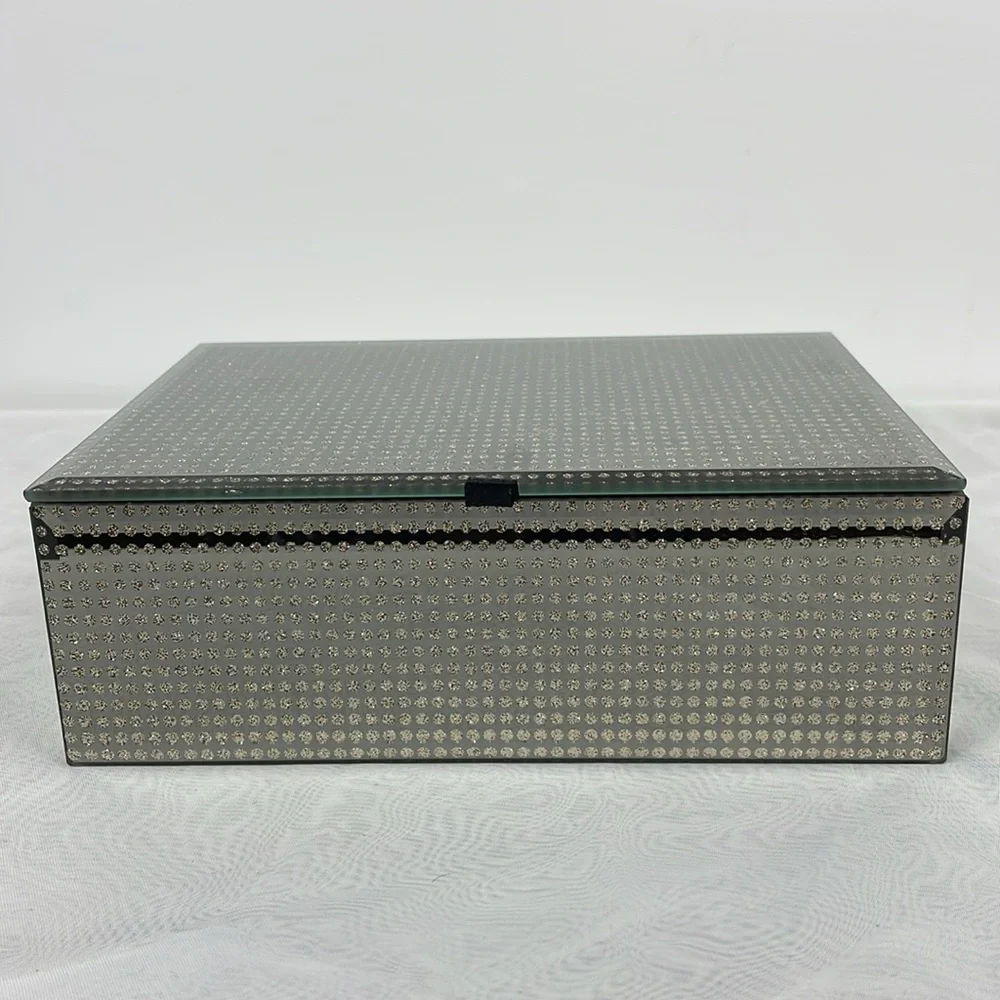 TAHARI mirrored dotted sparkly jewelry box